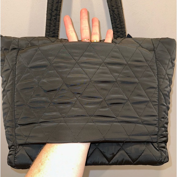 Vera Bradley Black Performance Fabric Ultralight Zippered Work Tote - Picture 9 of 10